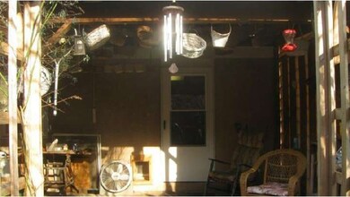 593 Manatawny St, Pottstown, PA 19464 - photo 4