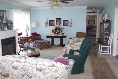 107 Megan Cir, Shelbyville, TN 37160 - photo 5