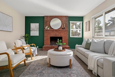 1227 Dolphin Cir, Vista, CA 92084 - photo 4