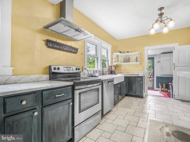 2423 Crums Church Rd, Berryville, VA 22611 - photo 6