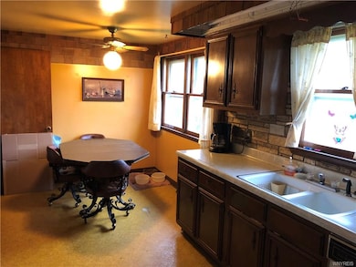 852 Remington Dr, North Tonawanda, NY 14120 - photo 6