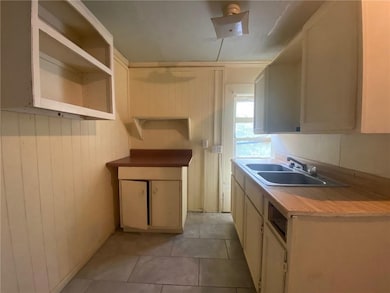 2129 Union St unit A, Brunswick, GA 31520 - photo 4