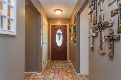 5713 N Greenway Ave, Odessa, TX 79764 - photo 2