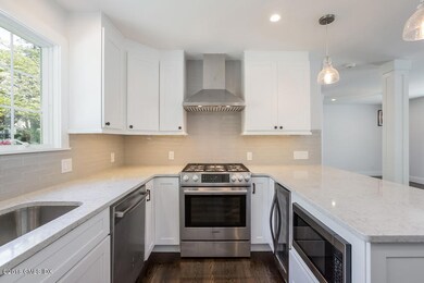 015-Kitchen-5765985-small
