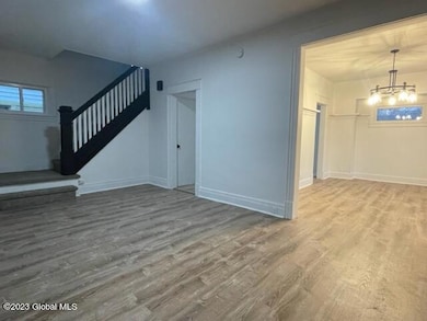 27 Cleveland St, Albany, NY 12206 - photo 5