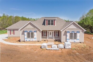 2531 Moon Creek Ln, Clover, SC 29710 - photo 3