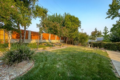 4100 Oro Ct, Redding, CA 96001 - photo 3