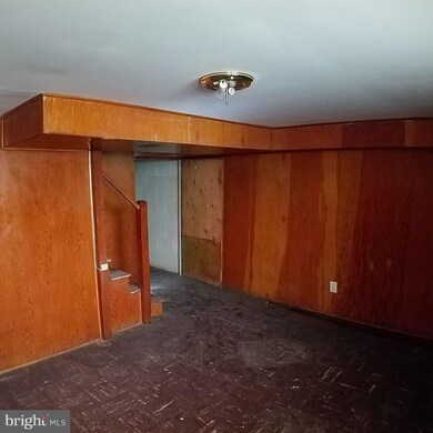 4426 Cedar Garden Rd, Baltimore, MD 21229 - photo 7