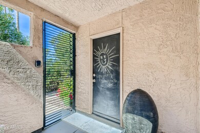 06 Foyer