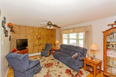 442 Marshland Ct, Troy, NY 12180 - photo 5