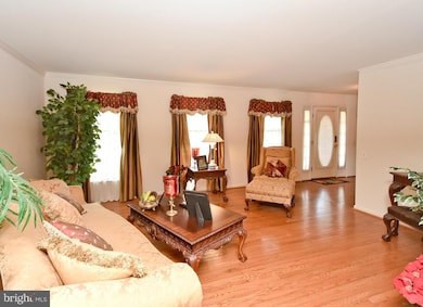 8106 Mike Shapiro Dr, Clinton, MD 20735 - photo 6