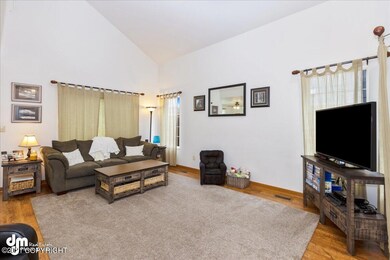 05-Living Room-ELKO6088