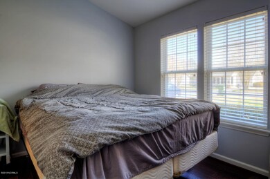 5624 Chilmark Ct-large-009-8-Master Bedr