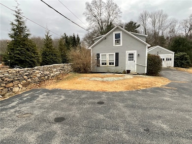 922 Plainfield Pike, North Scituate, RI 02857 - photo 5