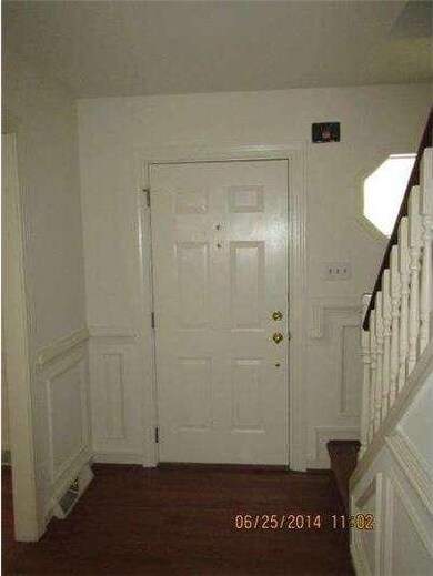 1900 Cardinal Cir, Norristown, PA 19403 - photo 2