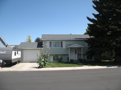 423 S Hamilton St, Powell, WY 82435 - photo 3