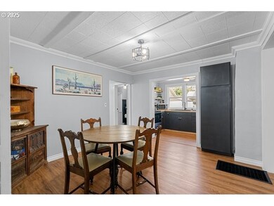 365 S Gilmore St, Heppner, OR 97836 - photo 6