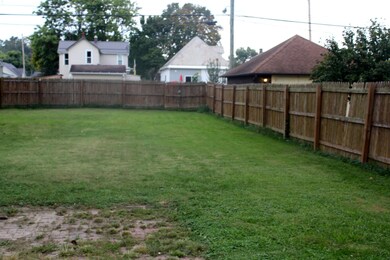 554 E 2nd St, Logan, OH 43138 - photo 3