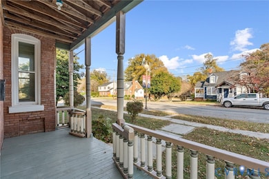 302 College Ave, Blackstone, VA 23824 - photo 3