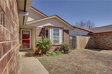 1120 Price Dr, Moore, OK 73160 - photo 2