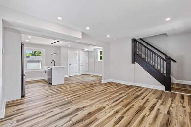 2024-6-27 872 Ann St 014