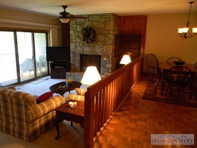185 Waterside Dr unit Walnut 2, Blowing Rock, NC 28605 - photo 4