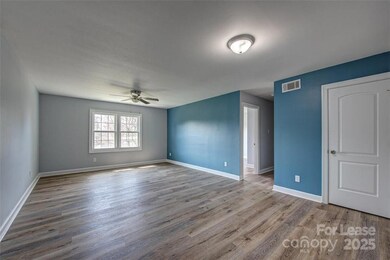 1024 Avondale Rd unit 3, Lowell, NC 28098 - photo 5
