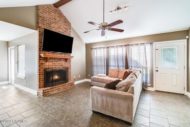 130 Meadow Glen Dr-2