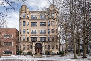 114 Fenway unit 6, Boston, MA 02115 - photo 2