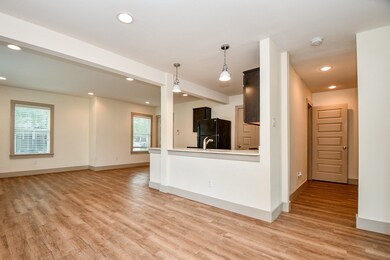1011 Enid St unit 1, Houston, TX 77009 - photo 7