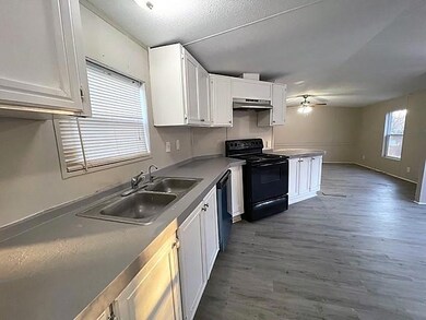 2202 Railroad Blvd, Denison, TX 75020 - photo 3