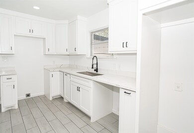 101 Serafini Dr, Del Rio, TX 78840 - photo 7