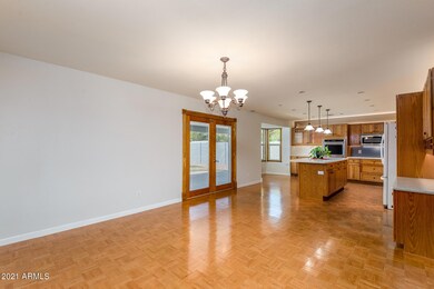 Dining/Kitchen
