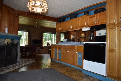 110 Charles Bancroft Hwy, Litchfield, NH 03052 - photo 3