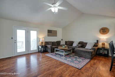 010 - 20221202 02787