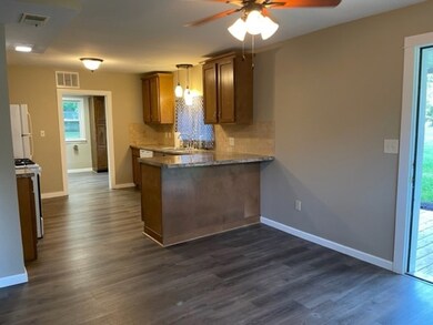 3052 Bradford Ave, Erie, PA 16506 - photo 3