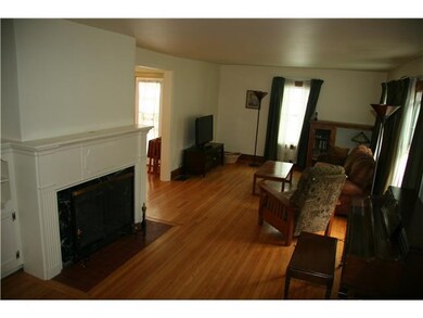 Living Room Living room 24X13