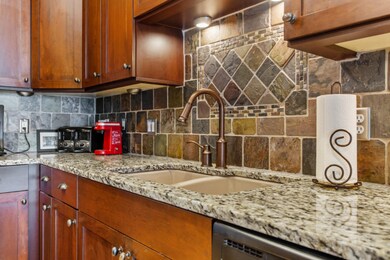 917 W Savidge St #11, Spring Lake-17