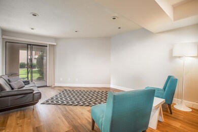 Living room 92nd