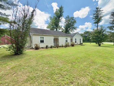 113 Bluff Springs Rd, McMinnville, TN 37110 - photo 2