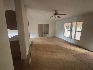 351 Martin Creek Dr, Cleveland, TX 77328 - photo 4