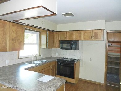 263-498483 Kitchen 3