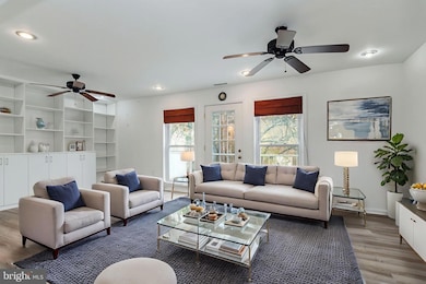 3704 Persimmon Cir, Fairfax, VA 22031 - photo 2