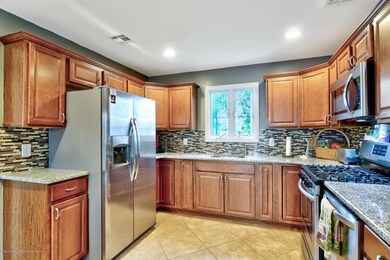 Lots of cabinets
