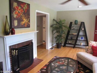 Living Room - Cozy up to a fire on a cool evening!