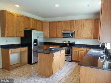 6403 Good Luck Rd, Riverdale, MD 20737 - photo 7