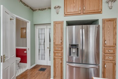 309 E Hill St, Wabash, IN 46992 - photo 5