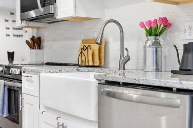 56 Bryon Rd unit 3, Chestnut Hill, MA 02467 - photo 6