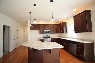 7 Frankie Ln, Clifton Park, NY 12065 - photo 3