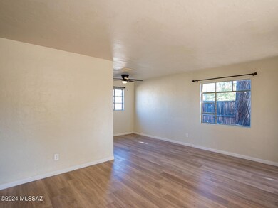 4627 E 17th St, Tucson, AZ 85711 - photo 4